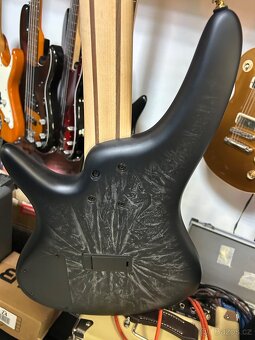 Baskytary 4 a 5 Ibanez, Squier, Cort a Rucni prace - 2