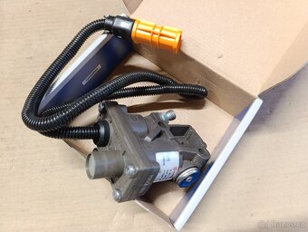 Elektromagnetický ventil, retarder MAN, Neoplan - 2