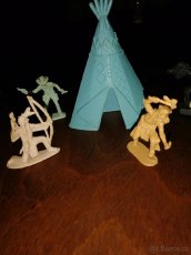 Figurky indiánů - 2