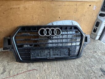 Maska Audi q7 2015- - 2