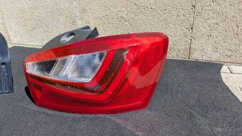 Přední světla SEAT Ibiza 2015 - 2