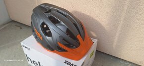 Cyklistická helma UVEX - 2