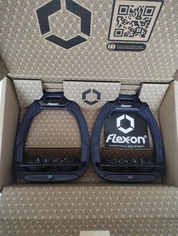 Třmeny FLEX ON SAFE ON s výklopným ramenem - 2