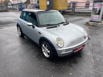 MINI COOPER 1.6i 85 KW rv.3/2003 - 2