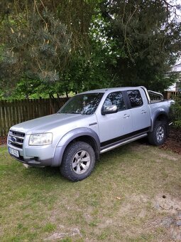Prodam Ford Ranger 2.5 TDCi stribrna barva - 2