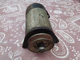 Dynamo 12 V na Ostrowek a Ursus - 2