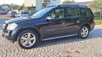 Mercedes GL, 320 CDI 4matic, 7 míst - 2