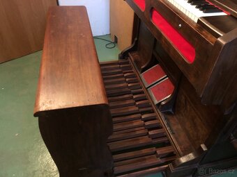 PRODÁM HARMONIUM S PEDÁLEM - 2