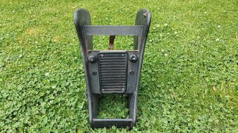 Použitý dobový středový panel na rádio - Škoda 110R erko - 2