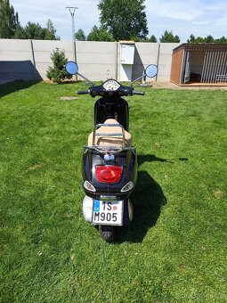 Prodám Piaggio vespa XL 125 - 2