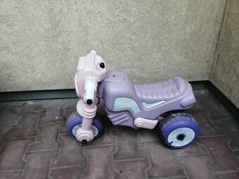 Dětská plastová tříkolka – motorka - 2