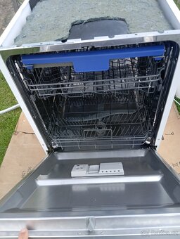 Vestavná myčka nádobí Philco 60 cm se zárukou - 2