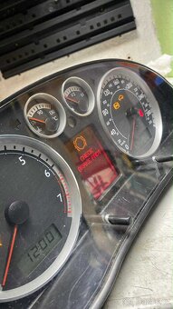 US budíky VW Passat b5.5 W8 maxidot - 2