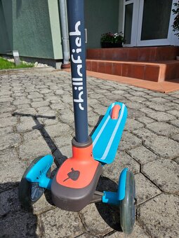 3-kolova kolobezka zn. Chillafish se sviticimi kolecky - 2