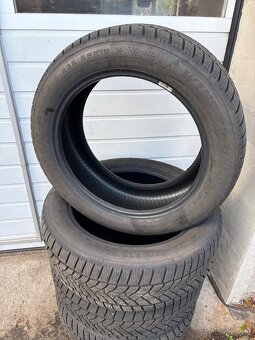 Zimní pneu 19" Dunlop Winter SP Sport 5 SUV - 2