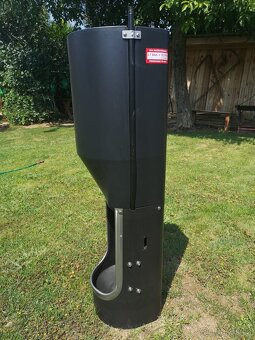 Na prodej krmítko pro prasata (krmení, krmítka, krmítko) - 2