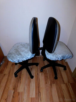 Daruji kancelářské židle - 2