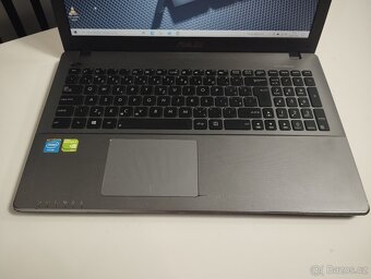 Asus X550C - 2