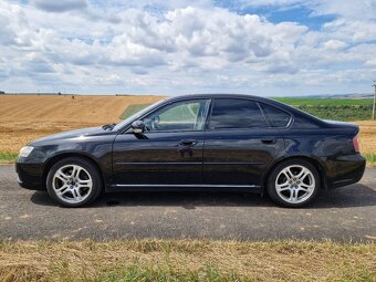 Subaru Legacy IV sedan 3.0 180kW - 2