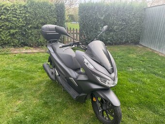 Honda PCX 125, 2019, 12427km, Nová STK - 2