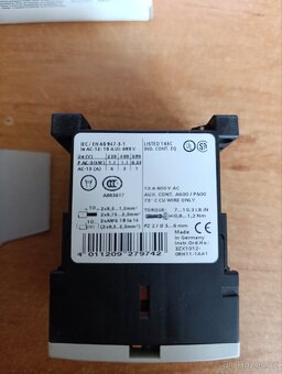 Stykačové relé Siemens 3RH1140-1AB00 - 2