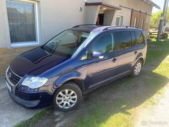 Volkswagen Touran - 2