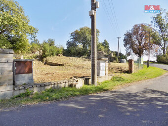 Prodej pozemku k bydlení, 594 m2 v obci Dlažkovice - 2