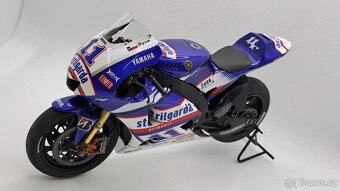 Yamaha yzr m1 2009, sterilgarda - 2