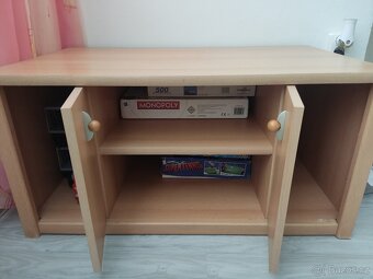 Stůl pod TV - 2