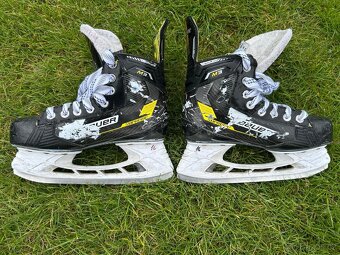 Brusle Bauer Supreme M3 JR 4,0 - 2