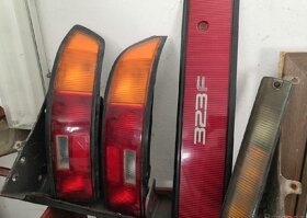 Mazda 323 F - prodám náhradní díly - 2