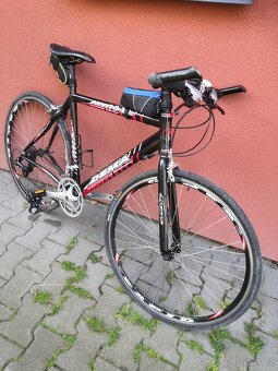 Silniční kolo Dema - 2