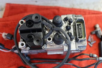 ABS modul BMW R1200GS rok 2005 - 2