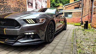Pronájem Ford Mustang 5.0GT manual - 2