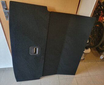Focus MK4 dvojitá podlaha kufru OE - 2