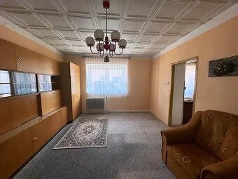 K pronájmu nabízíme dvoupodlažní rodinný dům 5+1 - Přelouč - 2