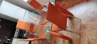 Jídelní stůl +židle - 2