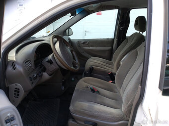 Chrysler Grand Voyager 2,5 105kw - náhradní díly - 2