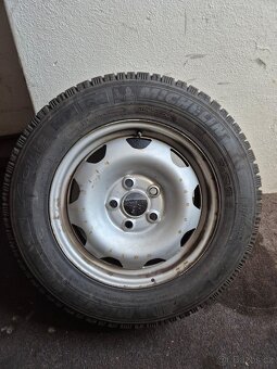 Michellin zimní pneu 215/65/R16C. WV Multivan Originál. - 2