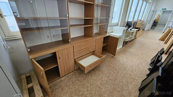 KANCELÁŘSKÁ/OBÝVACÍ STĚNA - 2