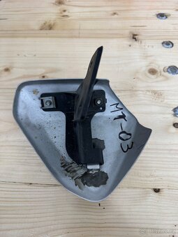 Yamaha MT-03 660 boční kryt chladiče - pravý - 2