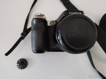 Foto fujifilm Finepix S8000 - 2