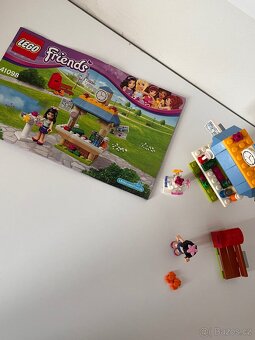 LEGO Friends 41098 Andrejin stánek pro turisty - 2