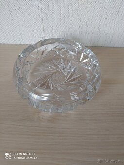 NOVÝ BROUŠENÝ POPELNÍK - 2