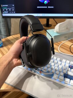 Sluchátka Razer BlackShark V2 Pro - 2