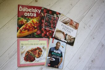 Různé druhy kuchařek - 5 ks - 2