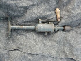 Ruční vrtačka retro - 2