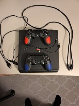Playstation 4 slim 1TB výborný stav - 2