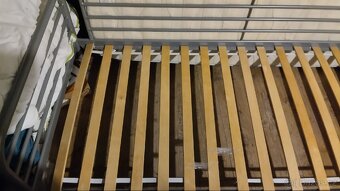 Kovová postel IKEA - 2