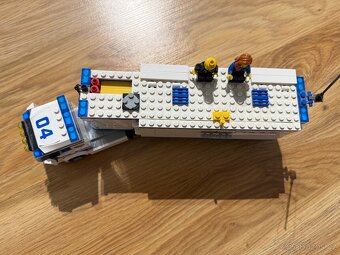 Lego policejní auto - 2